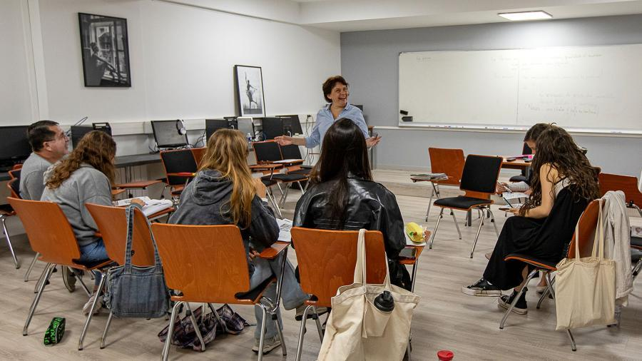 Elementary A1 French language course in Pune - Learn French from scratch